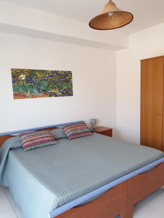 Baia Alcantara Apartments จีอาร์ดีนี นักซอส ภายนอก รูปภาพ